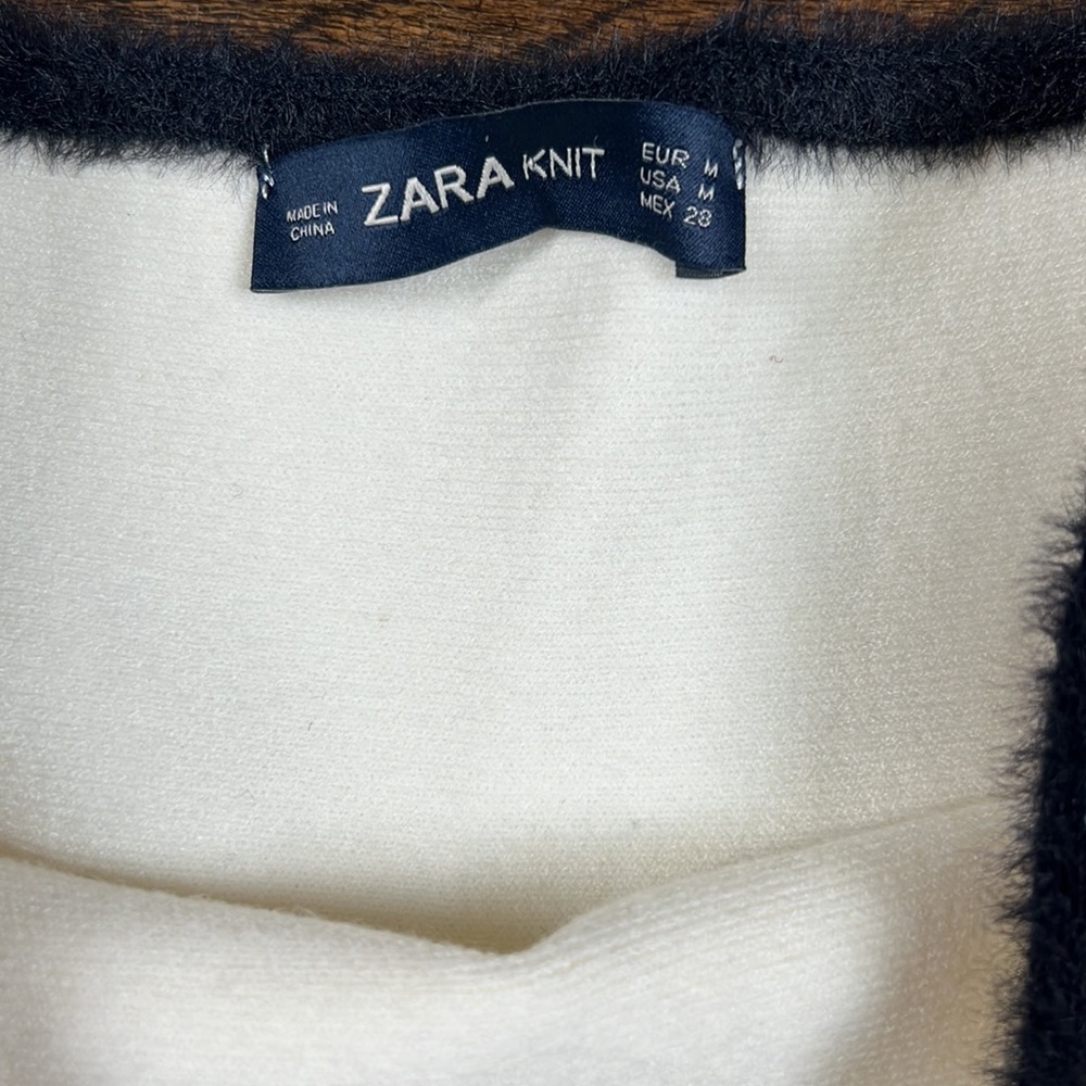 Zara Cream and Black Skirt Set - Picture 9 of 9